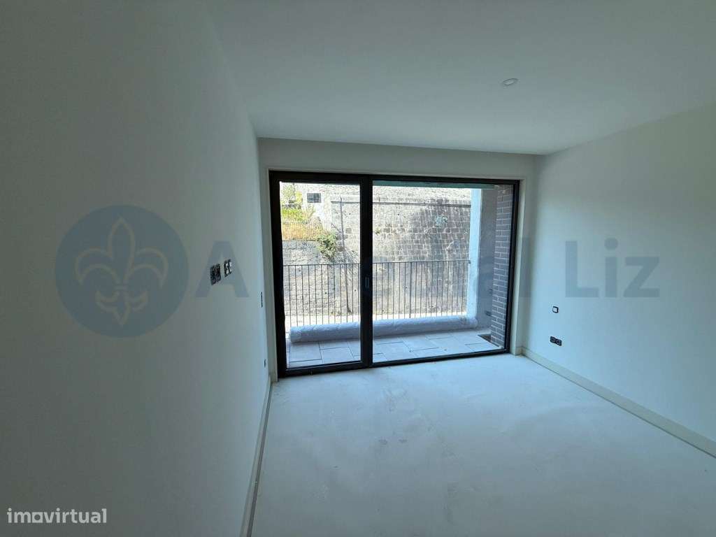 Apartamentos T2 - Igreja do Bonfim - Oportunidade-15