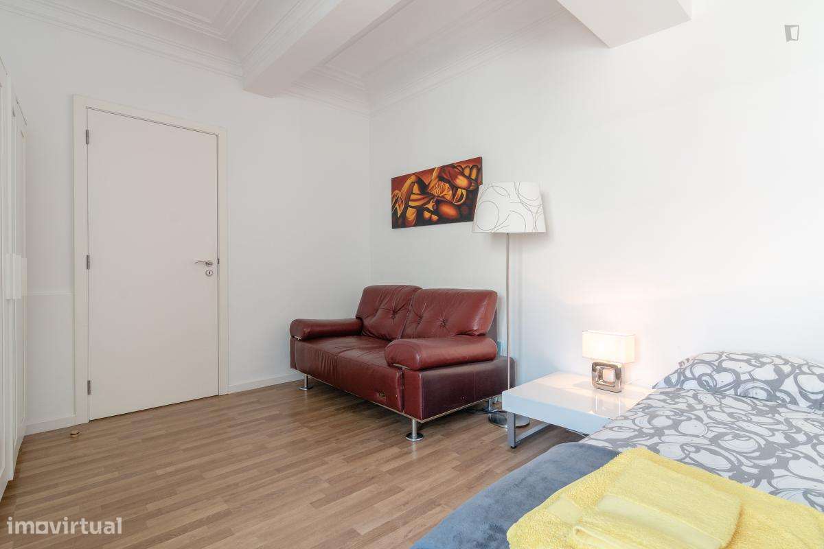 Quarto - localizado em Restelo Lisbon - Grande imagem: 4/10