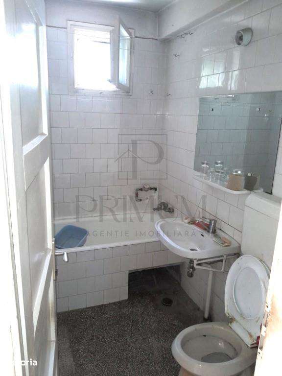 BALCESCU - 2 Camere - Etajul 1 - Boxa - Bloc 1986 - Imagine principală: 5/7