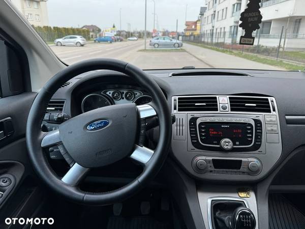 Ford Kuga 2.0 TDCi Titanium FWD - 16