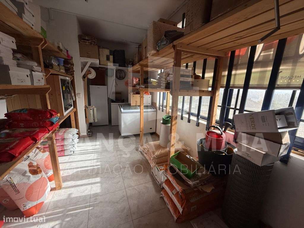 Loja com excelente localização em Vila Nova de Gaia - VILAR DE ANDO...-9