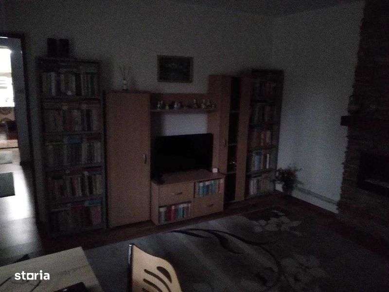Vand casa proprietate in Mihaesti Valcea - Imagine principală: 4/8