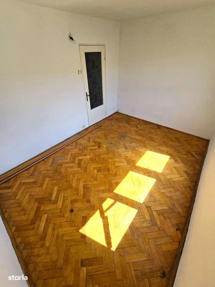 Video | Apartament decomandat 3 camere | Strada Sanatati | Micro 16 - Imagine principală: 4/16