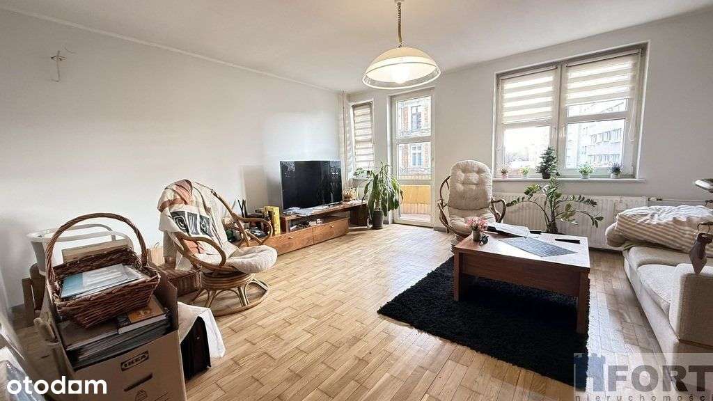 Wyjątkowy Apartament 100 m² z Parkingiem w centrum-0