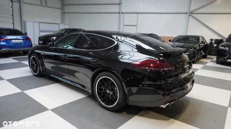 Porsche Panamera 4S PDK - 4