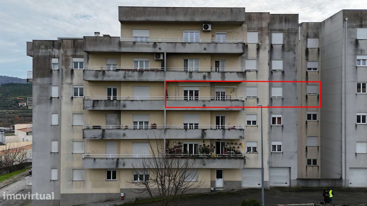 Apartamento T3 - Av. Restauradores do Concelho - Tarouca-2