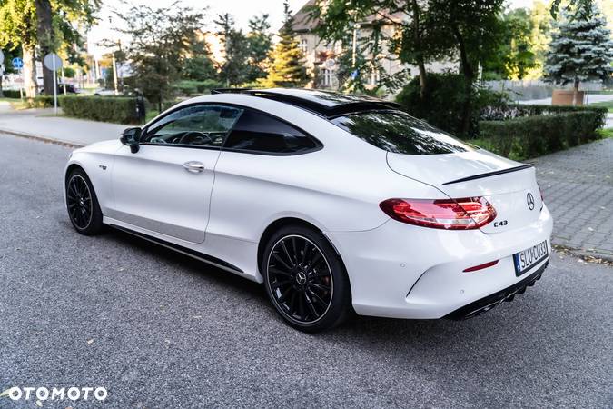 Mercedes-Benz Klasa C AMG 43 Coupe 4Matic 9G-TRONIC Night Edition - 7