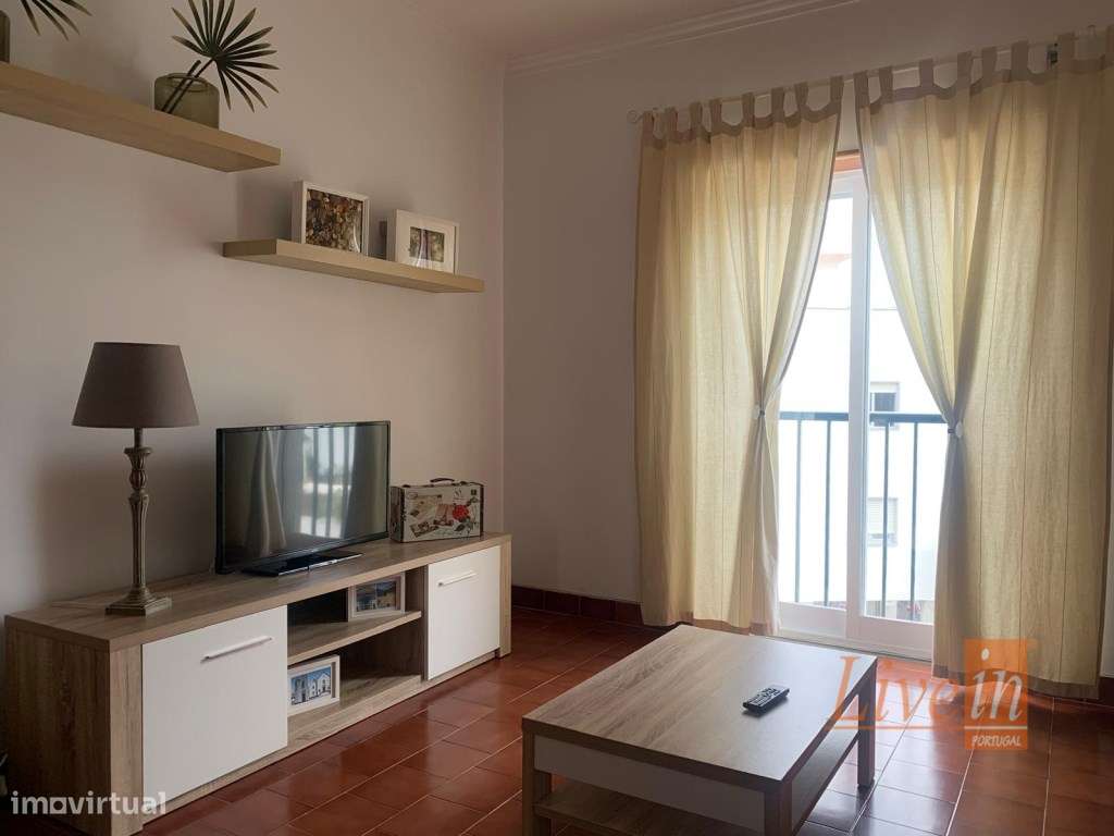 Apartamento T1 para Arrendar no Centro da Ericeira - Grande imagem: 2/9
