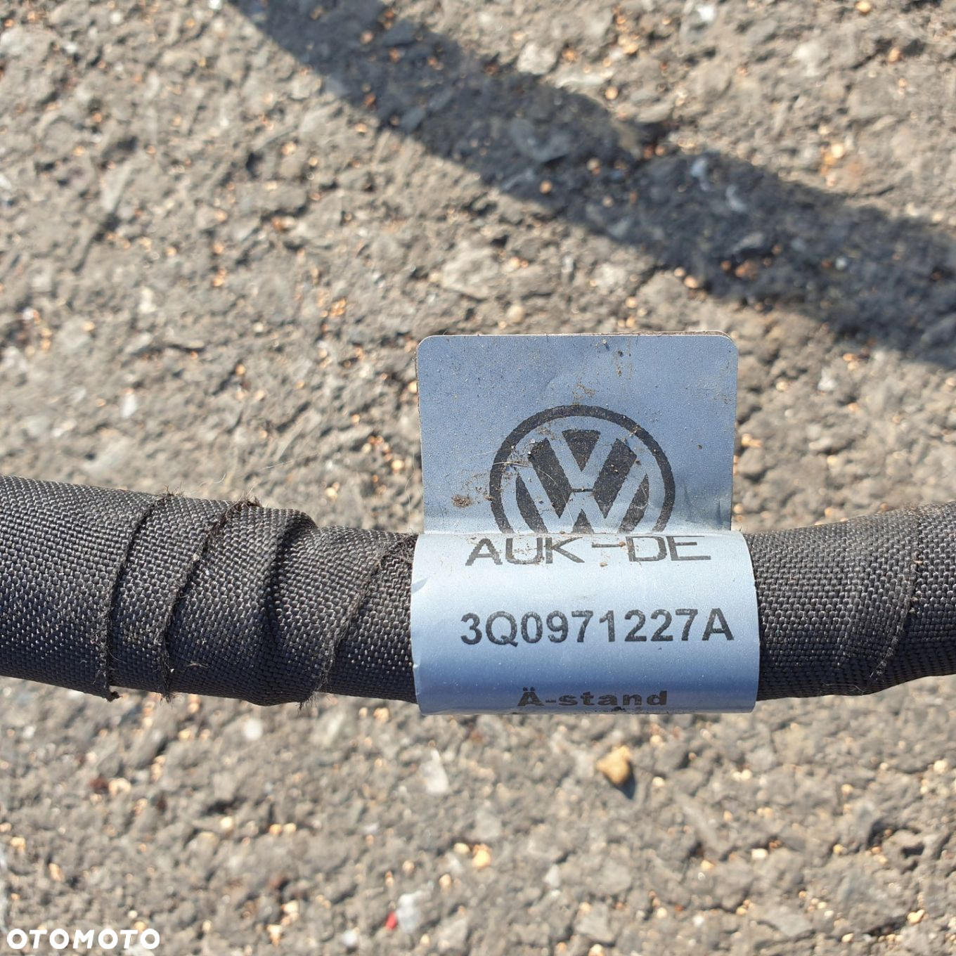 INSTALACJA PRZEWÓD KABEL AKUMULATORA VW PASSAT B8 - 5