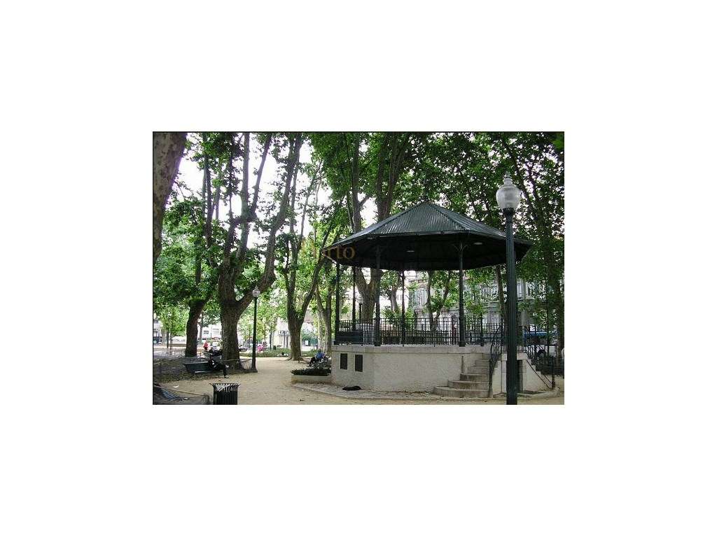 ULTIMO APARTAMENTO DISPONIVEL
FANTASTICO APARTAMENTO T3, COM VARAN...-16