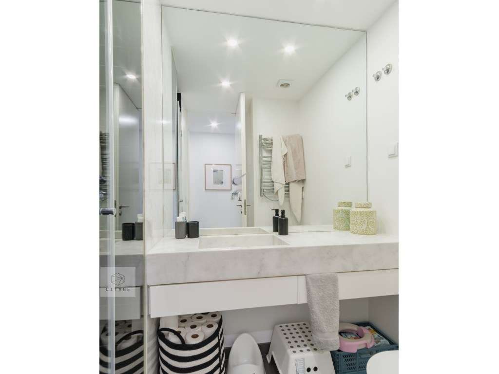 Apartamento T3 com garagem Amoreiras-34