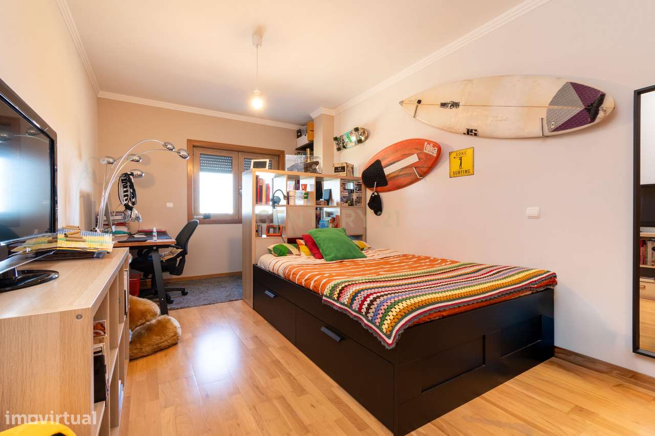 Apartamento T3 na Quinta da Parreirinha-11