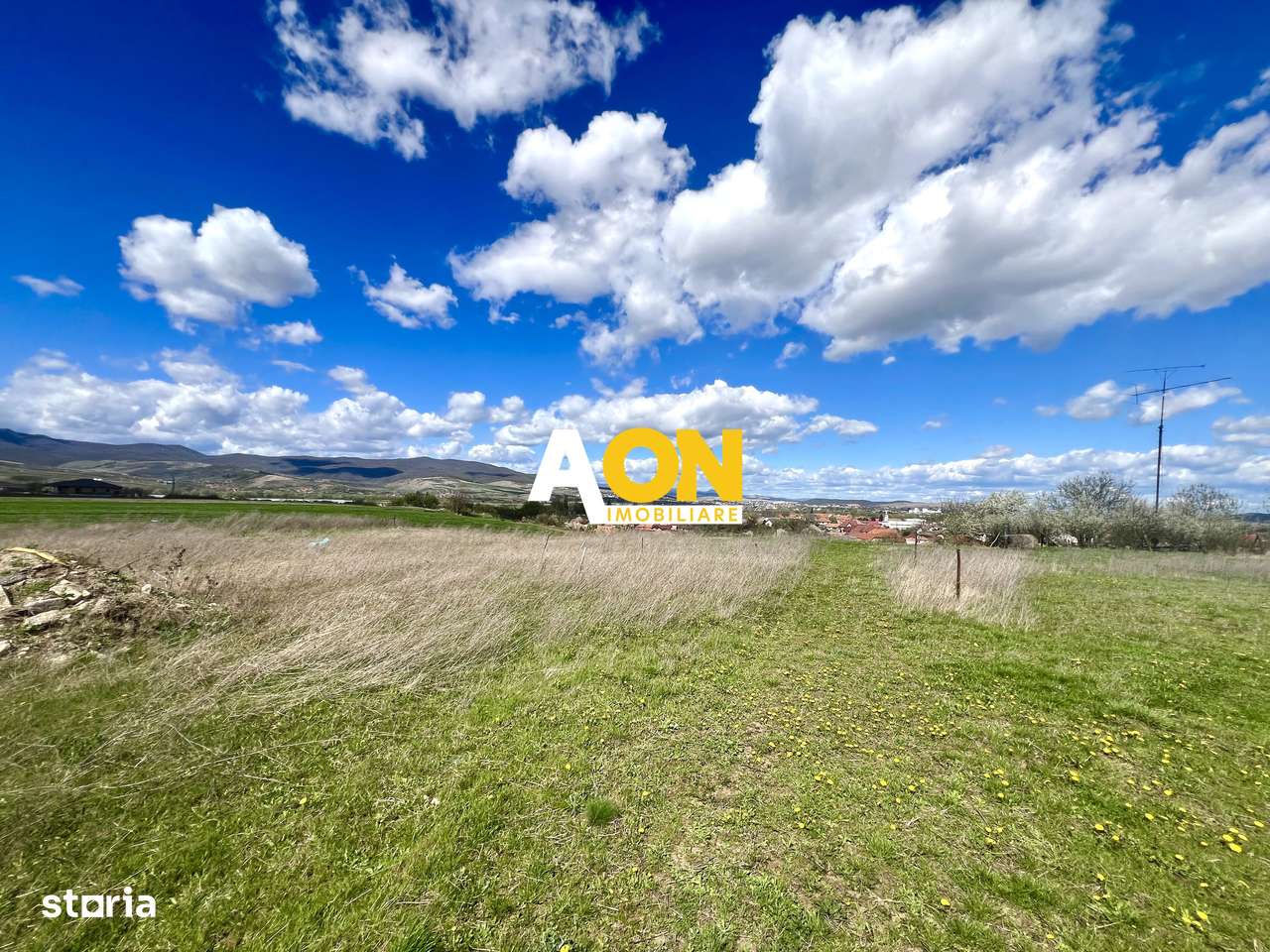 Teren intravilan de vanzare, priveliste deosebita, 560MP - Imagine principală: 5/6