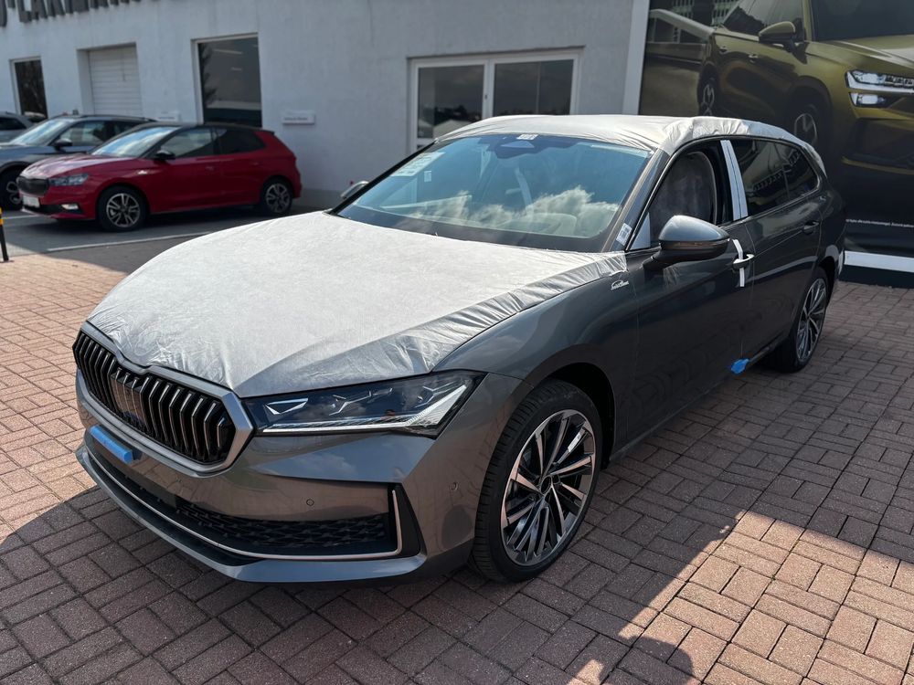 SKODA SUPERB Škoda Superb Combi L&K 2.0 TDI 142 kW (193 KM) 7-biegowa automatyczna