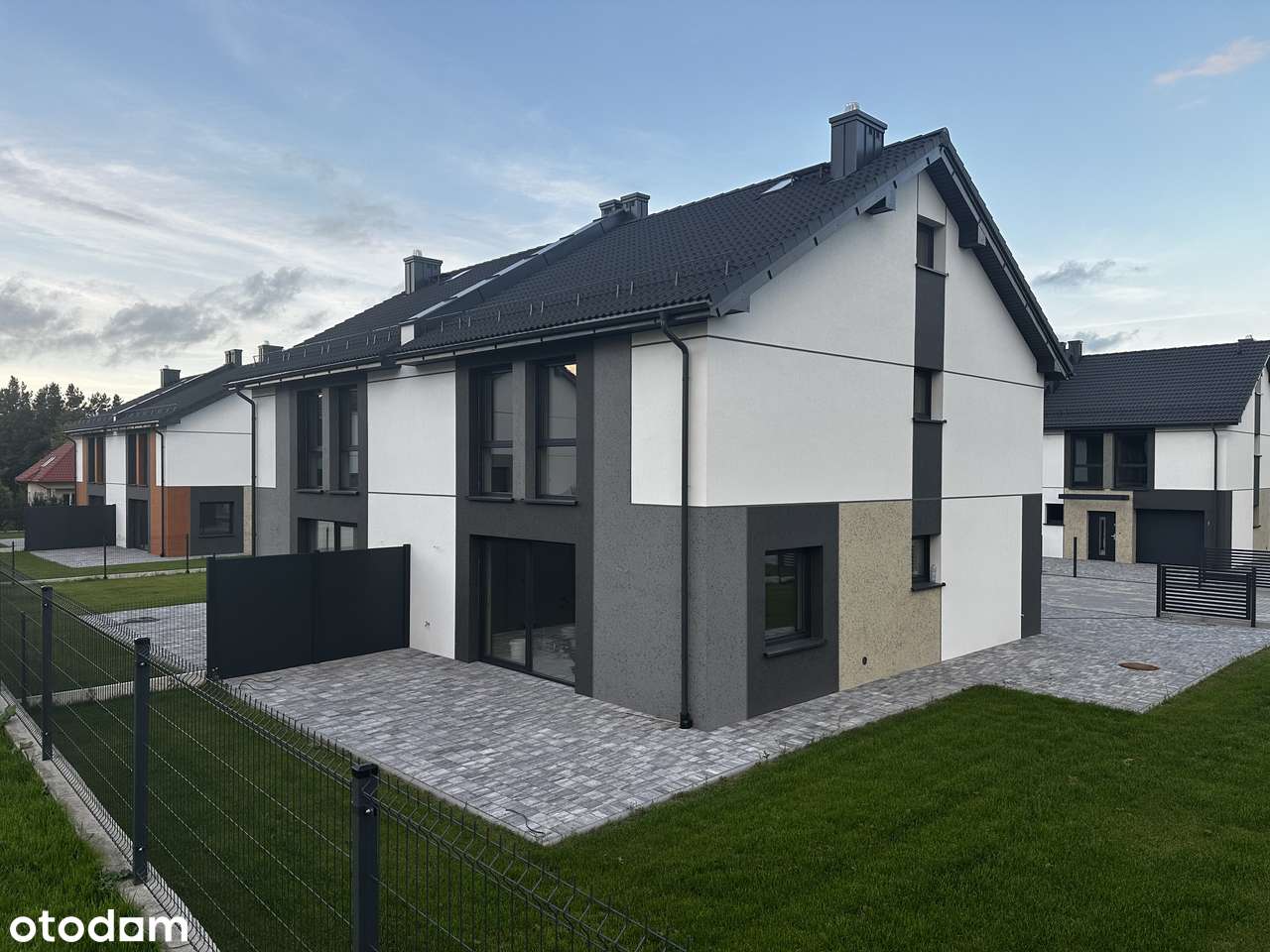 Dom na sprzedaż, 5 pokoi, 130 m², Tuchom