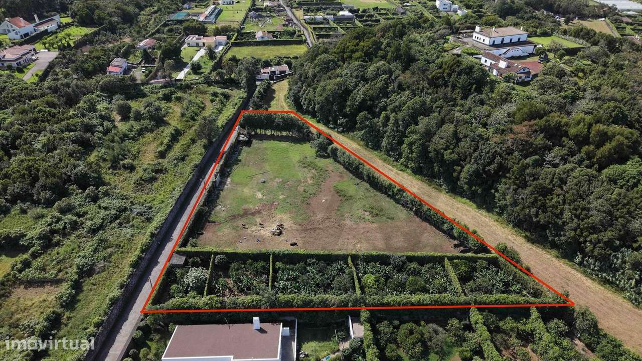 Terreno rústico com 6.080 m2 e vista para o mar e para a serra | Areia-1