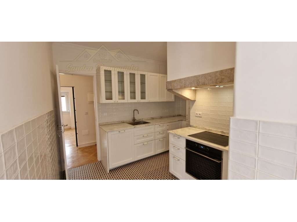 Apartamento T3+1 RENOVADO no centro-37