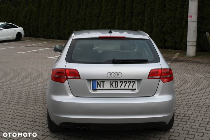 Audi A3 1.8 TFSI Attraction - 10