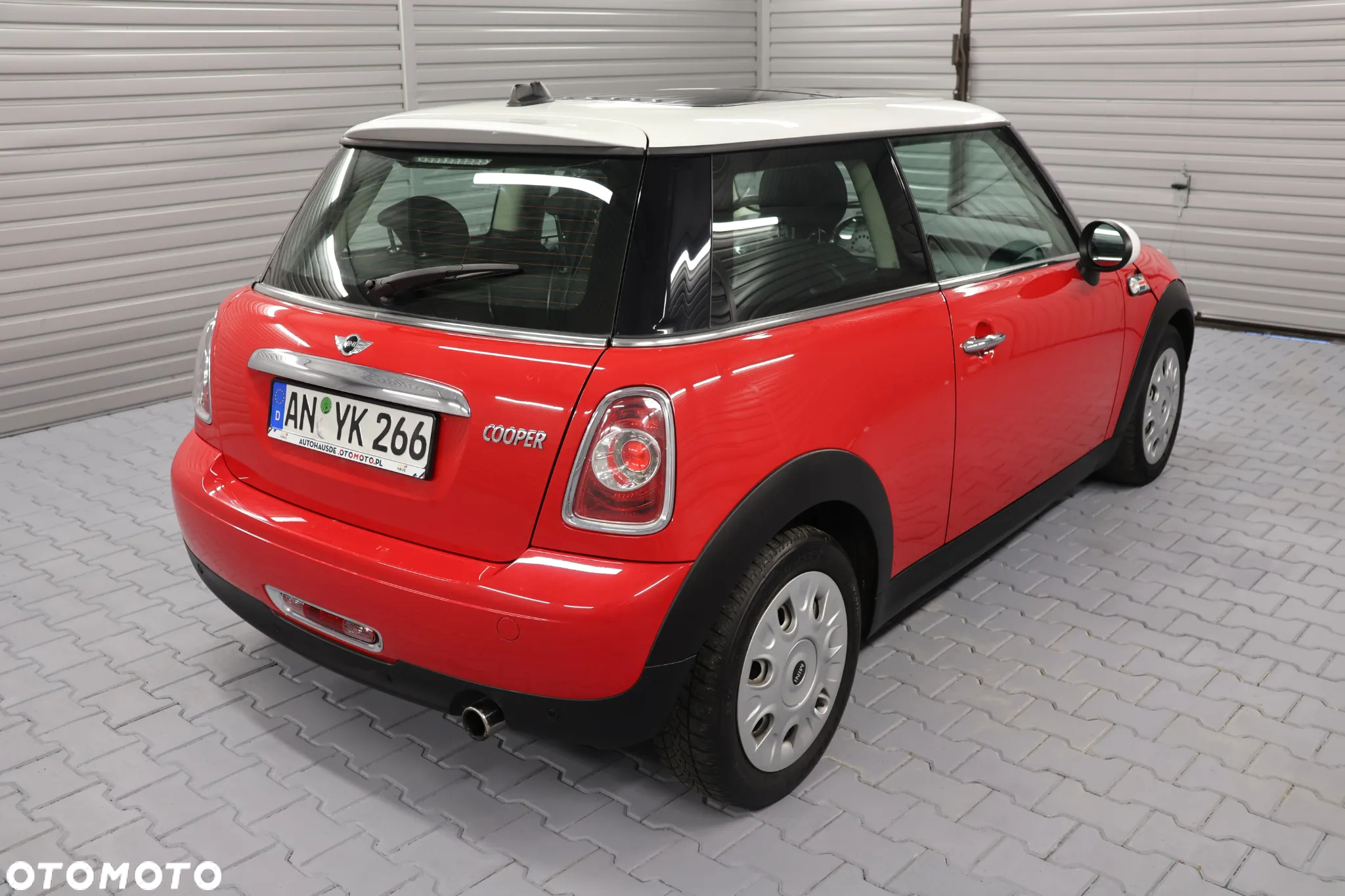 MINI Cooper Standard - 3