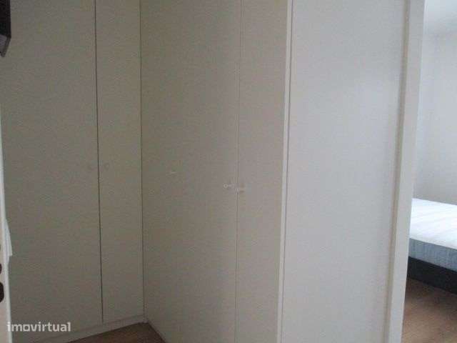 T0 novo Rua Pinheiro Chagas 84 - Grande imagem: 4/9