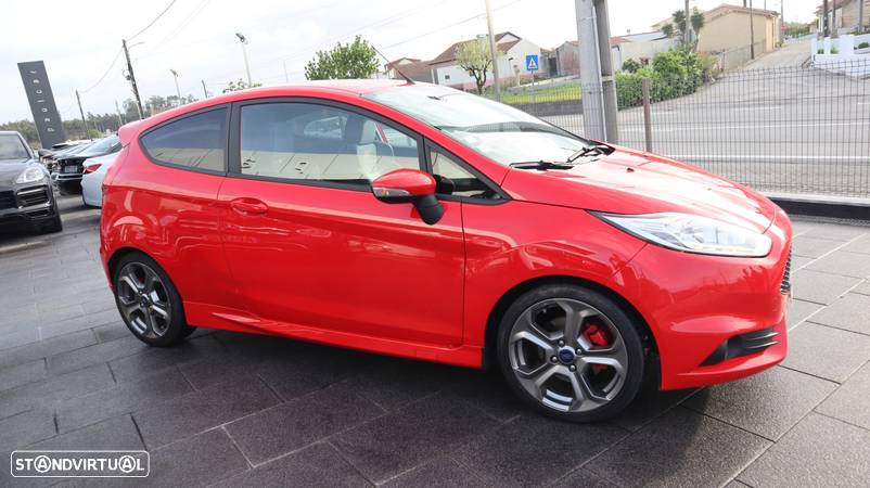 Ford Fiesta 1.6 T ST - 8