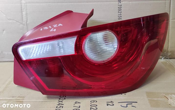 LAMPA TYLNA PRAWA SEAT IBIZA 4 - 1