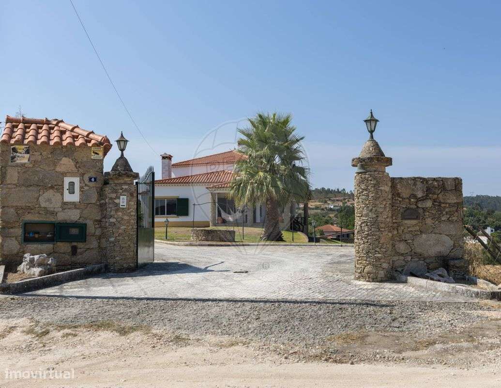 Moradia T4 para venda - Grande imagem: 2/50