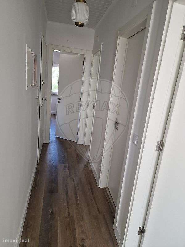 Apartamento T2 para arrendamento - Grande imagem: 4/14