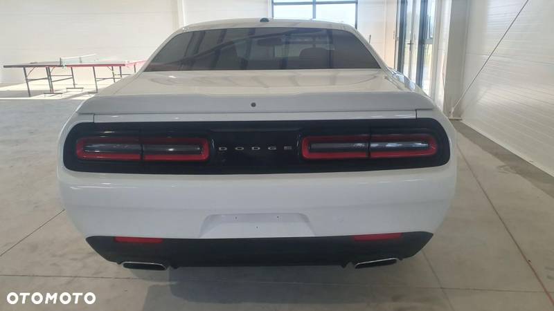 Dodge Challenger Automatik SXT Plus - 5