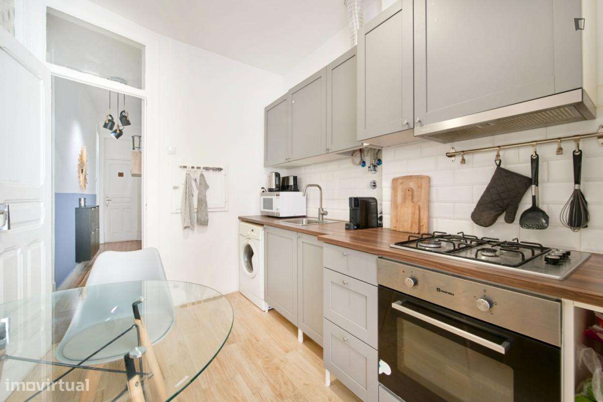 Quarto - localizado em Alameda Lisbon - Grande imagem: 4/10