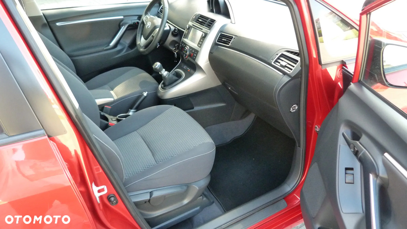 Toyota Verso 1.8 5-Sitzer Skyview Edition - 34