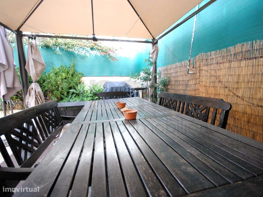 **Oportunidade Única: Moradia T6 à Venda!**-11