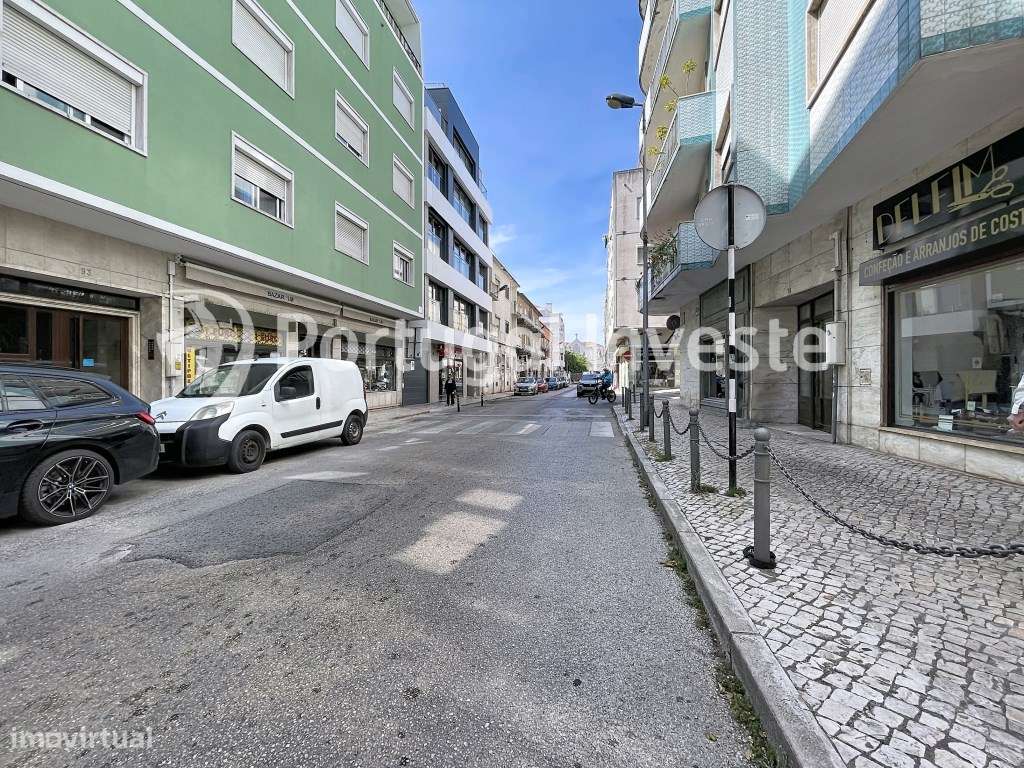 Apartamento de 5 assoalhadas na rua Capitão Leitão, Almada-29