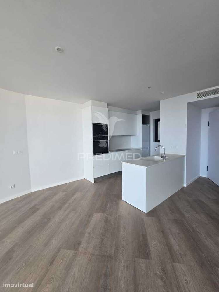 Excelente T2 novo,boas áreas,zona privilegiada, com incrível vista mar - Grande imagem: 2/30