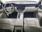 Volvo XC 60 T5 AWD Momentum - 8