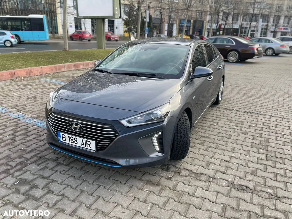 Second hand Hyundai IONIQ - 16 850 EUR, 72 300 km - Autovit