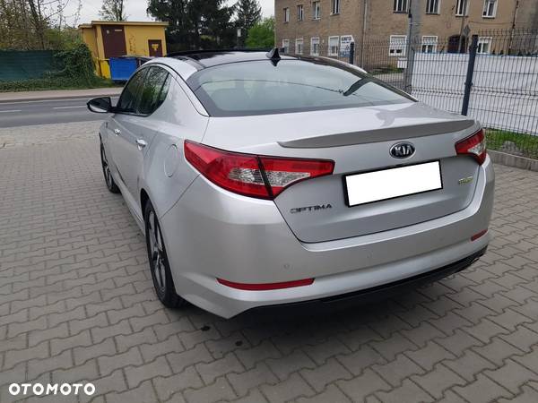 Kia Optima 2.0 CVVT Hybrid Spirit - 24