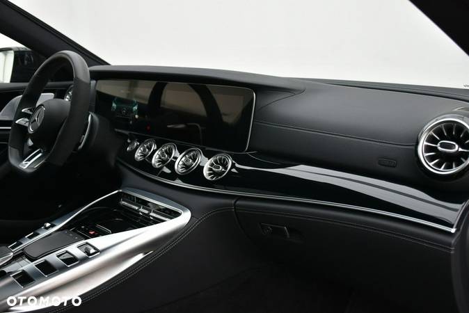 Mercedes-Benz AMG GT - 39