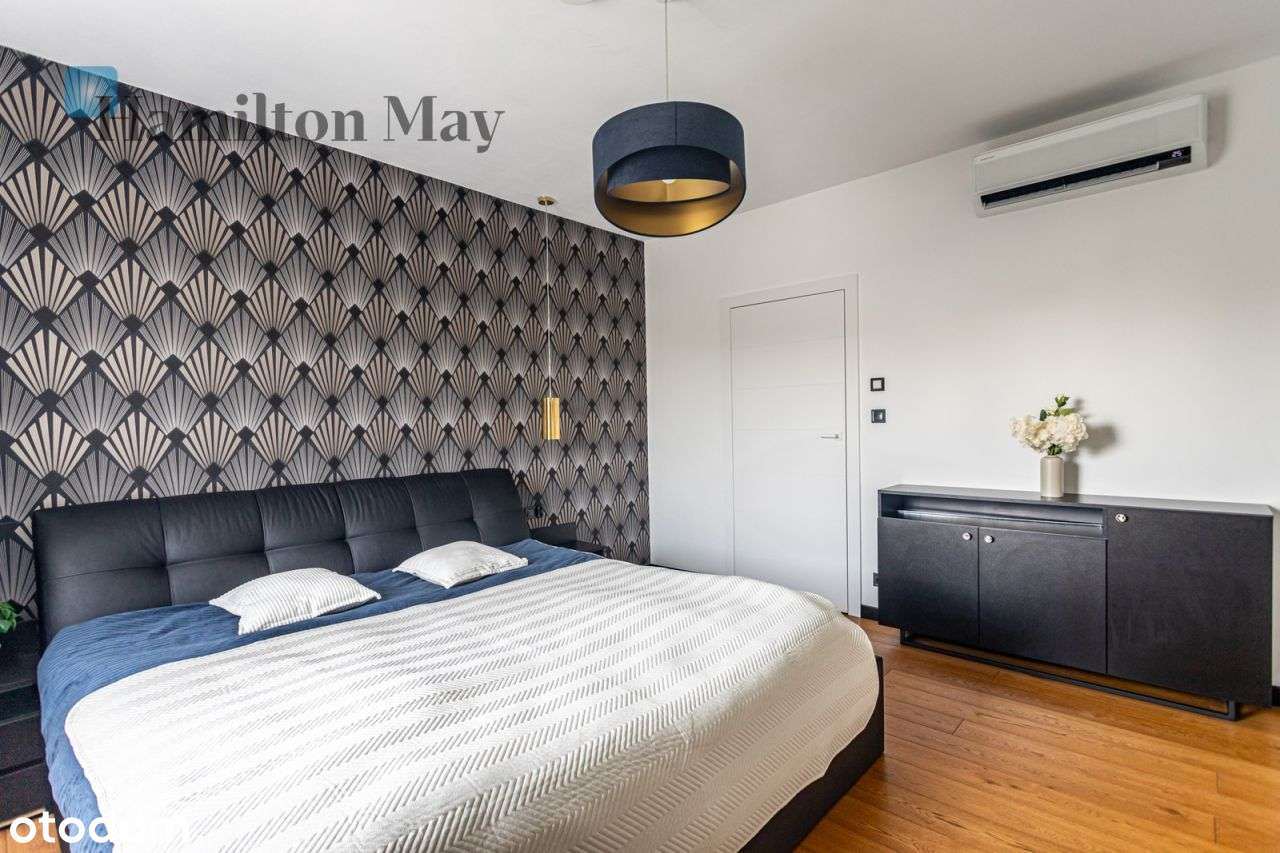 Nowoczesny dom w Błoniu z prywatnym ogrodem-13