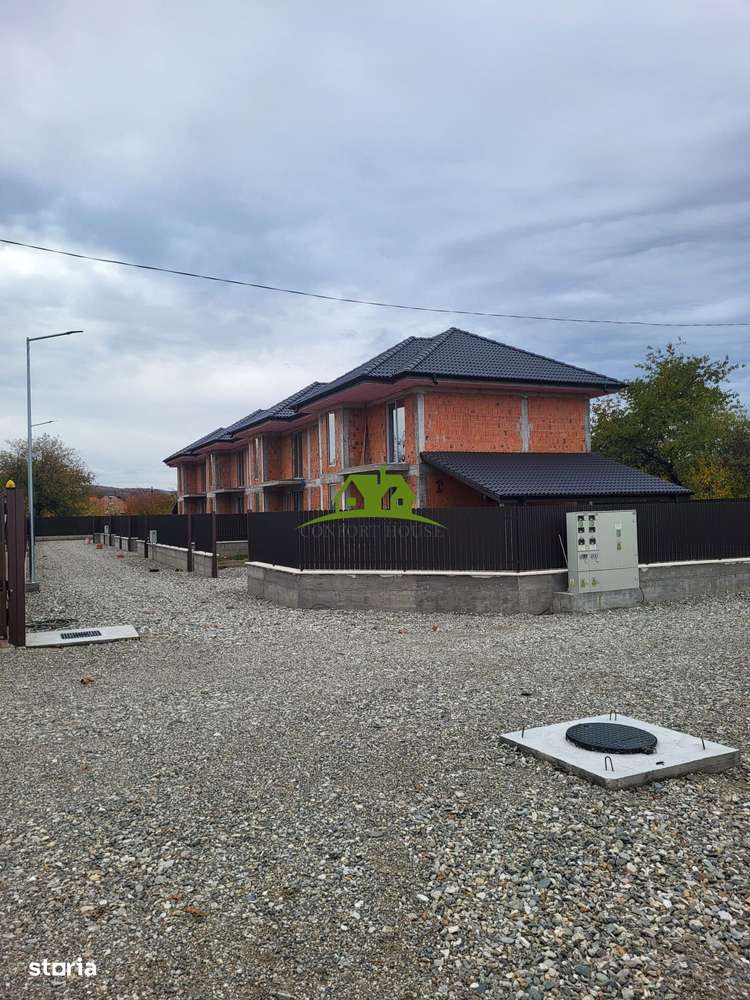 Casa noua P+E zona Lespezi-Goranu la 2,5km min de oras - Imagine principală: 4/13