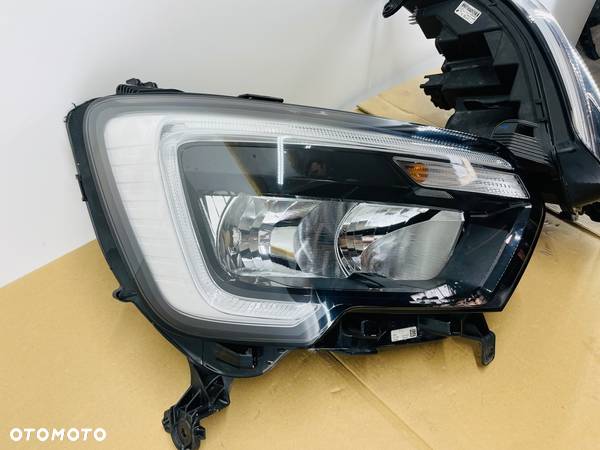 Lampa lewa prawa Renault Master IV 4 - 2