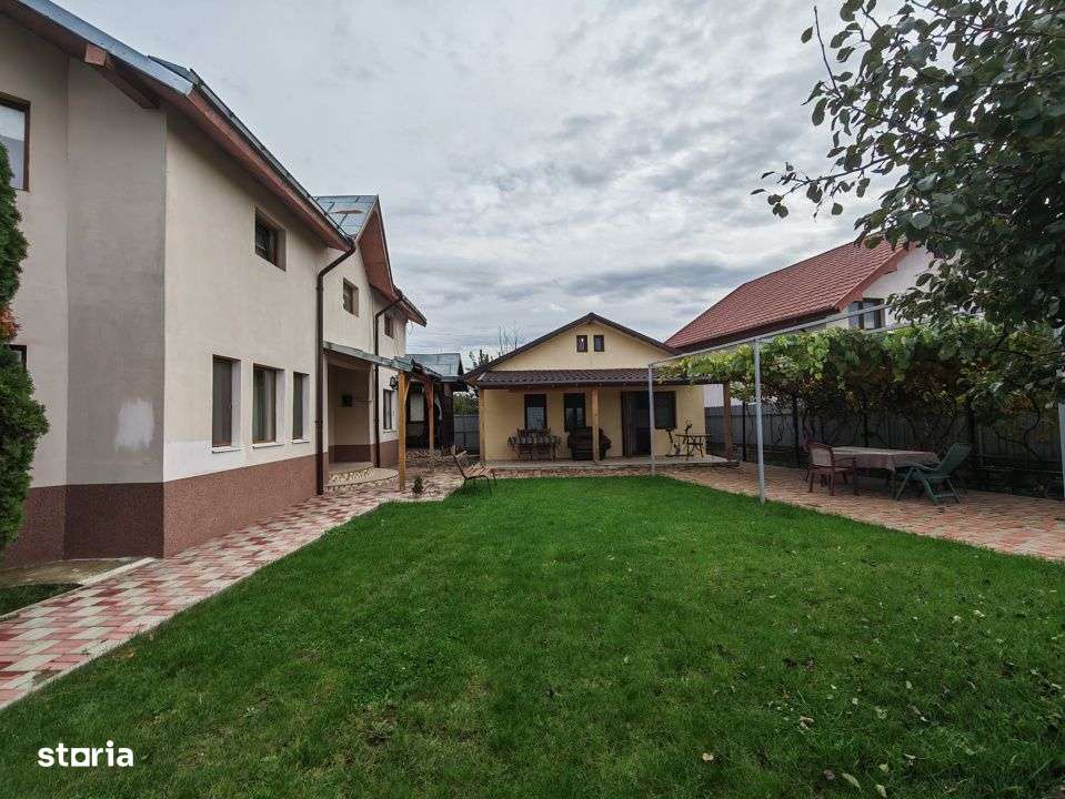 Casa in Serbanesti-0