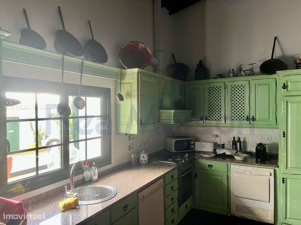 Vende-se Moradia T3 c/ Piscina em Vila Boim-9