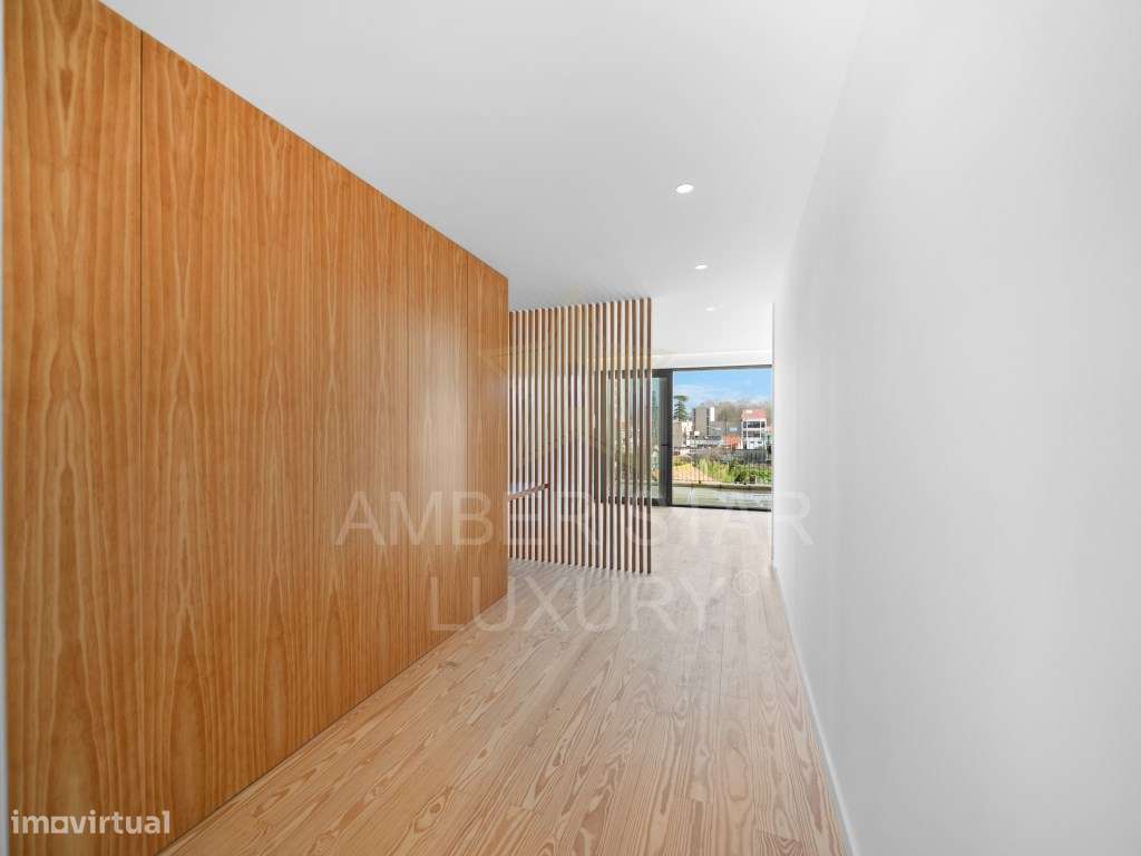 Moradia T4 com Jardim a 10 minutos da Praia-35