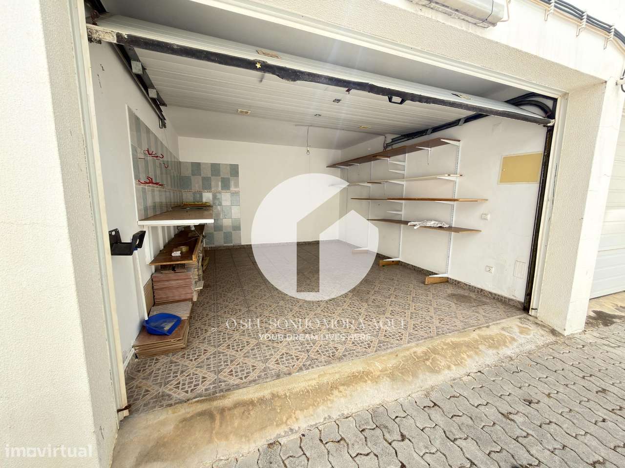 Apartamento T2 com Garagem Box - Olhão-29