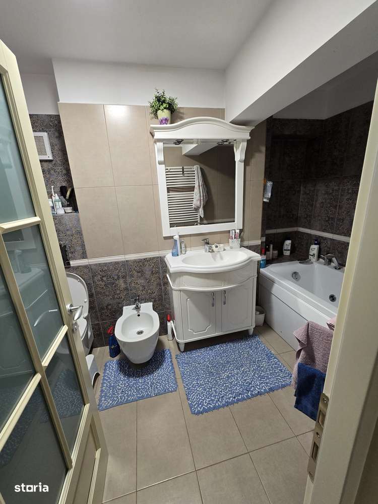 P-ta Concordia - Apartament 4 camere transformat in 3 camere- Modern - Imagine principală: 5/5