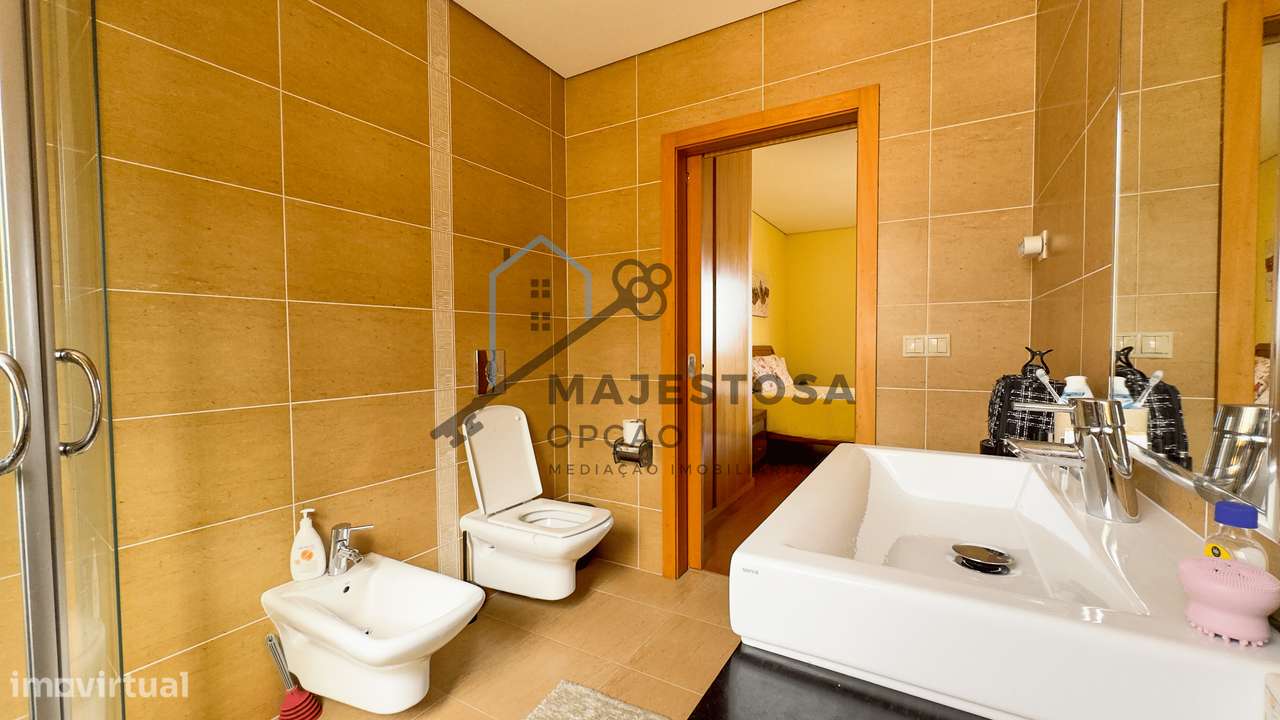 Moradia Isolada com Jardim —Abelheira, Viana do Castelo-19
