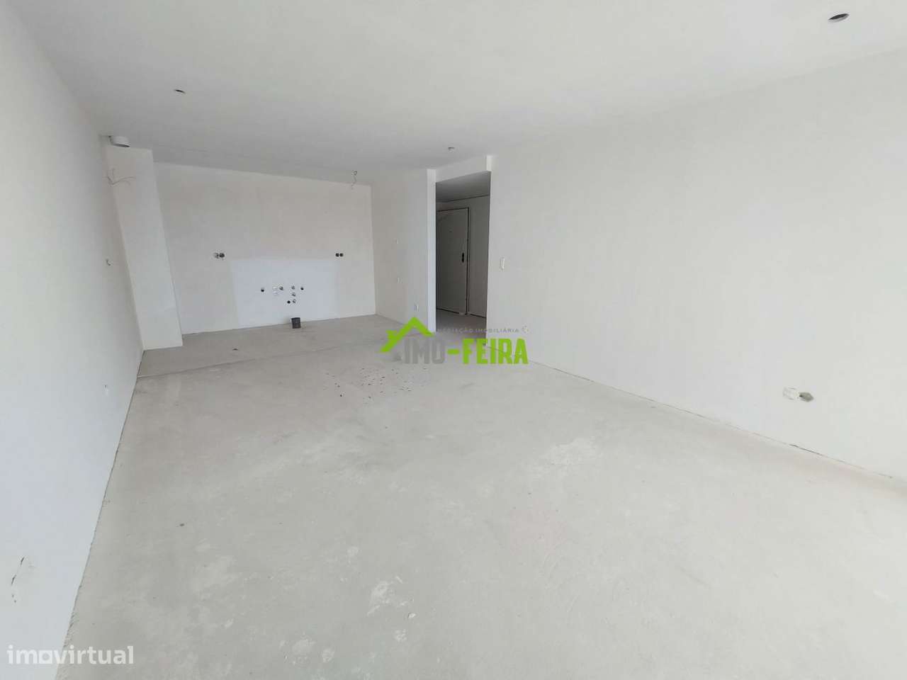 Apartamento T2 Novo, São João da Madeira-18