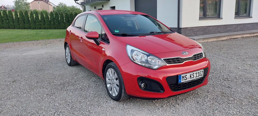 Kia Rio III 1.2 Dream Team Edition 2013