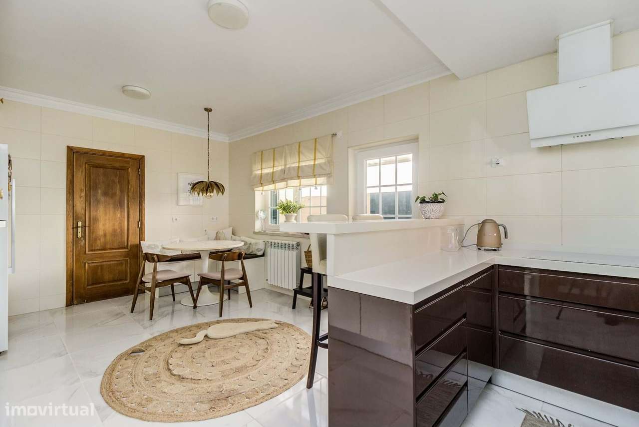 Moradia T6 com Piscina aquecida, Court de Ténis e Jardim na Lourinhã –-8